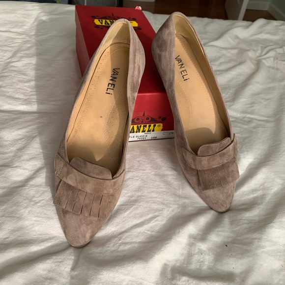 Vaneli Gaea Suede Flat - Picture 2 of 5